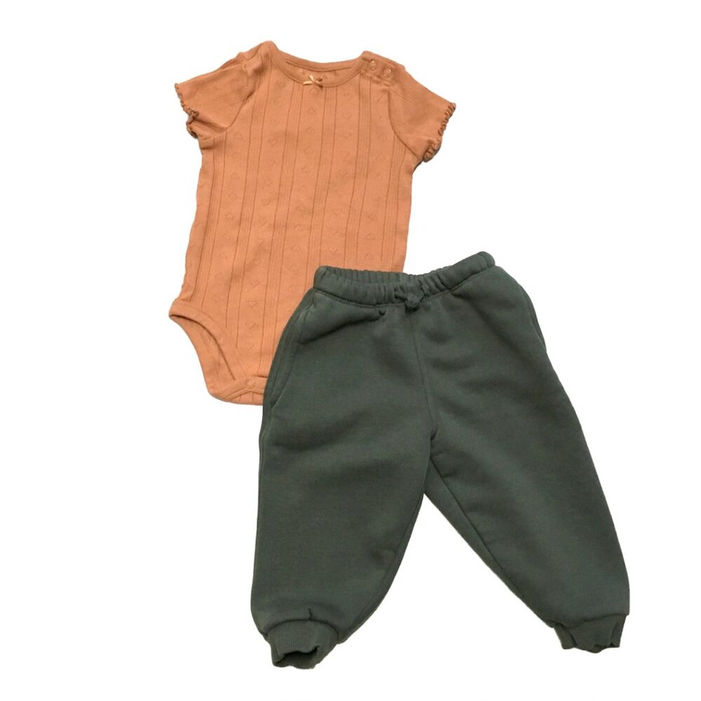 Zara Green Sweatpants and Garanimals Top Bundle 12 Months